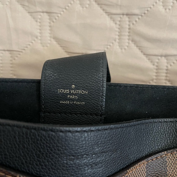 Louis Vuitton Riverside - Picture 5 of 9